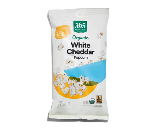 365 by Whole Foods Market Organic White Cheddar Popcorn 4oz bag with white cheddar cheese flavor
